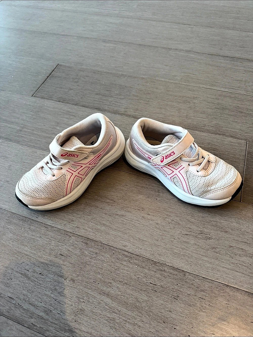 ASICS GT-1000 10 GS Kids Sneakers US 11k Pink White